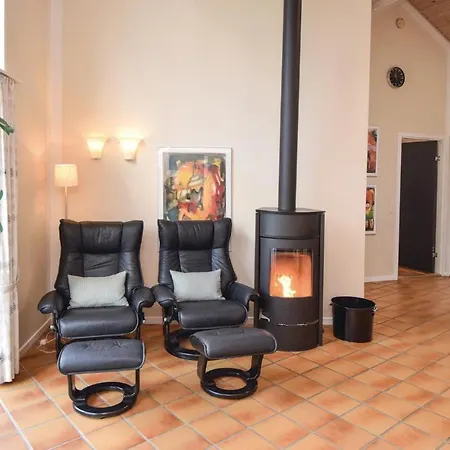 Five-bedroom Holiday In Σπίτι διακοπών Blåvand