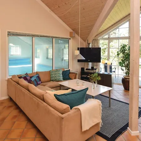 Five-bedroom Holiday In Σπίτι διακοπών Blåvand