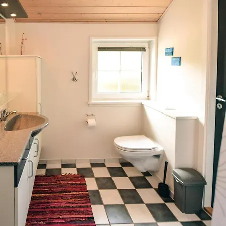 Five-bedroom Holiday In
