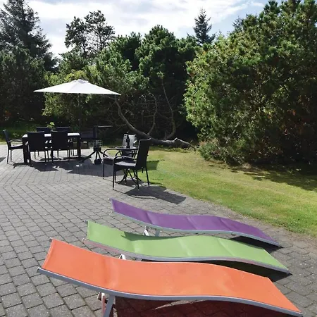 Five-bedroom Holiday In * Blåvand