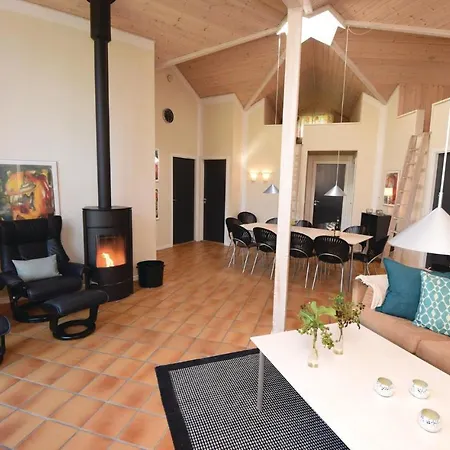 Five-bedroom Holiday In *
