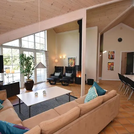 Σπίτι διακοπών Five-bedroom Holiday In *