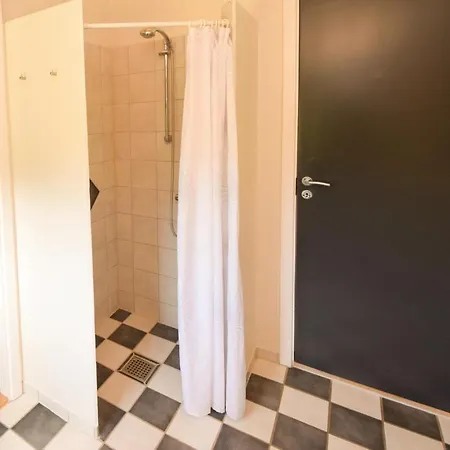 Five-bedroom Holiday In Blåvand